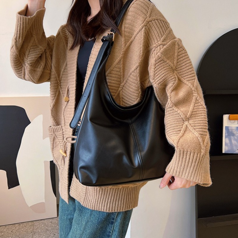 Soft Faux Leather Shoulder Hob - Leatherwork Workshop 评论和价格